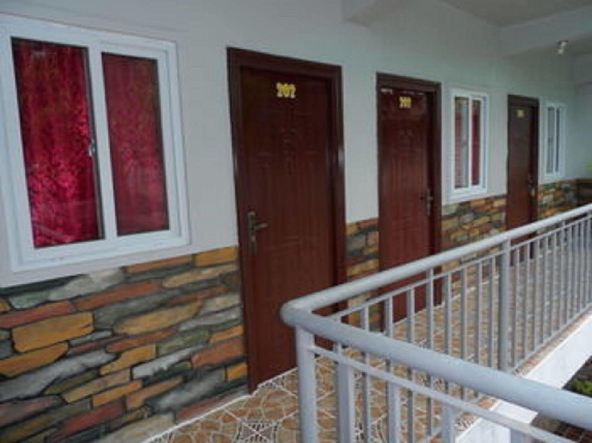 First Baby Bytes Guest House Lazi Exterior photo